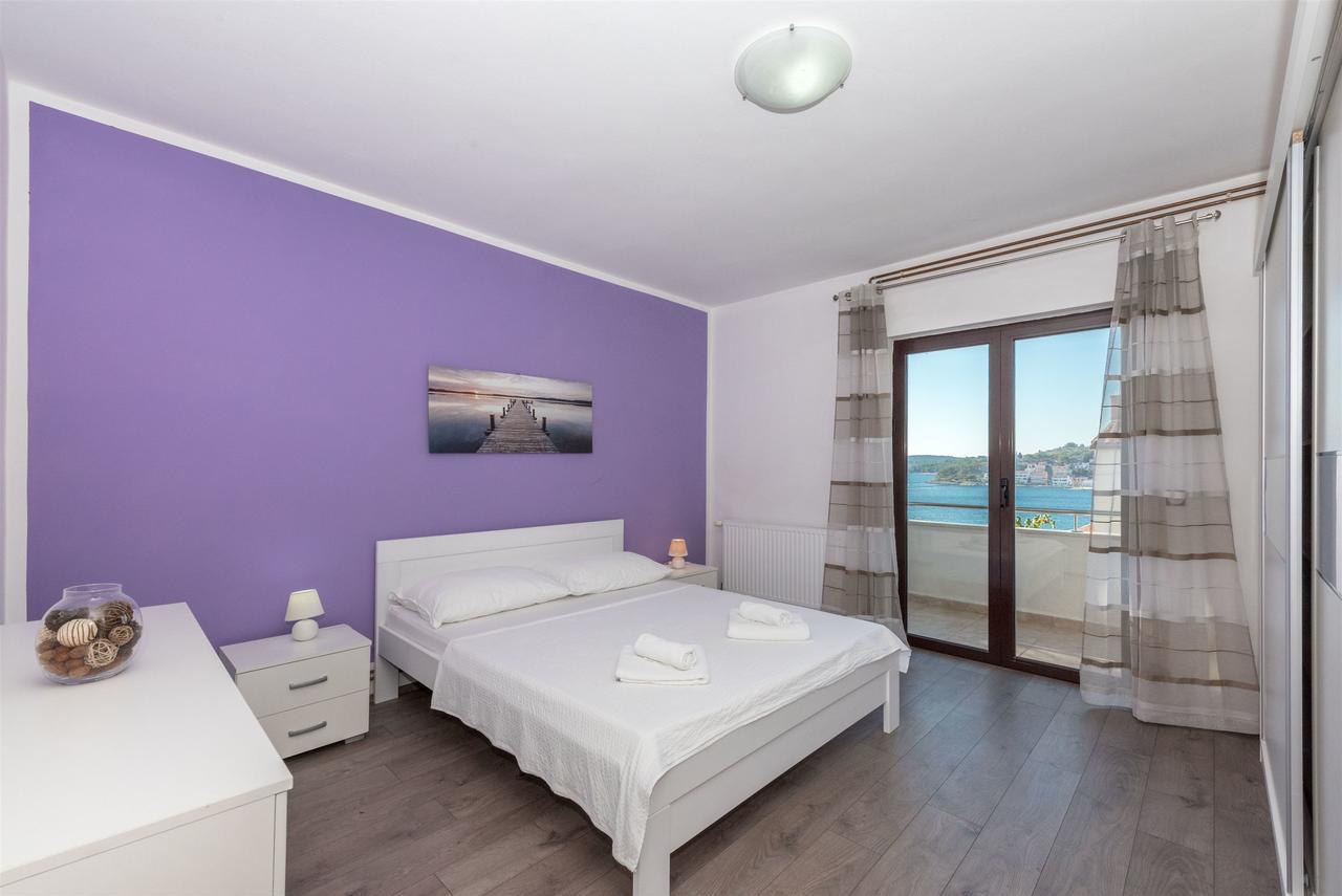 Apartments Snjezana Tisno Room photo